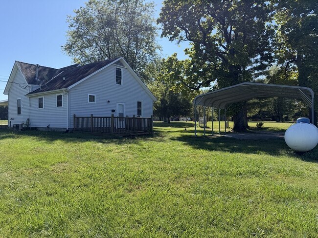 Foto del edificio - 3755 N County Rd 600 W