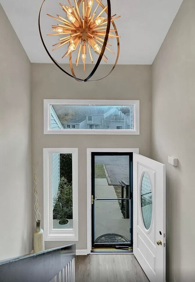Foto del edificio - 3 Bedroom 3 Bathroom Condo in Yacht Cove