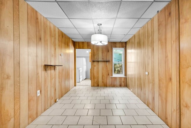 Building Photo - Charming 2-Bedroom Home with Private Backyard in Allentown