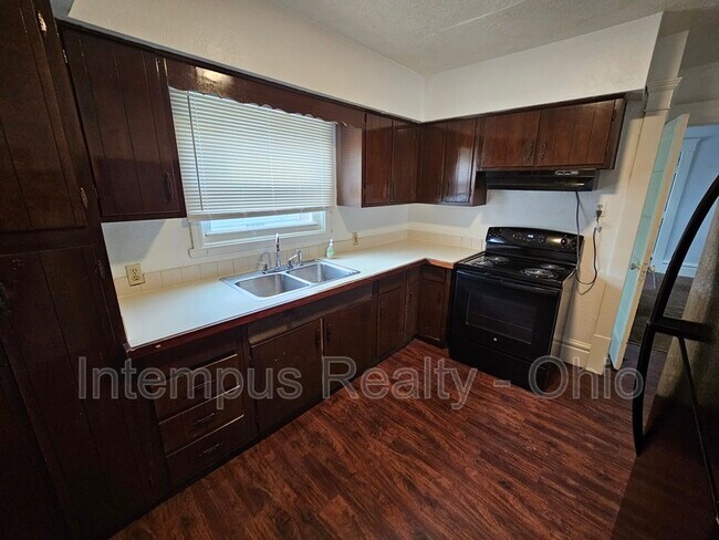 Foto del edificio - 356 Rankin St