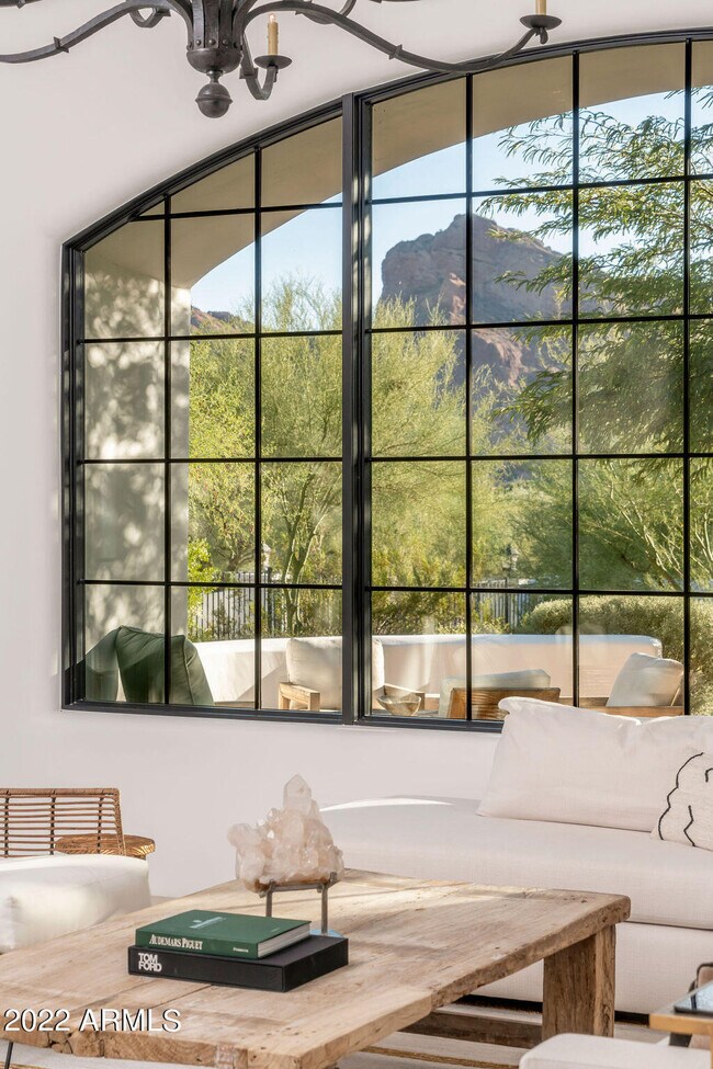 Foto del edificio - 6723 N Desert Fairways Dr