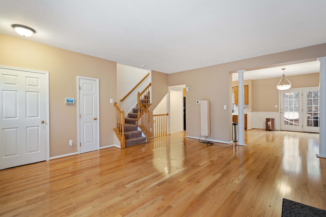 Photo - 2568 Sylvan Moor Ln (Woodbridge, VA)