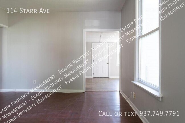 Foto del edificio - 114 Starr Ave