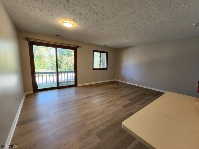 Foto del edificio - 2 Snowbird Ct