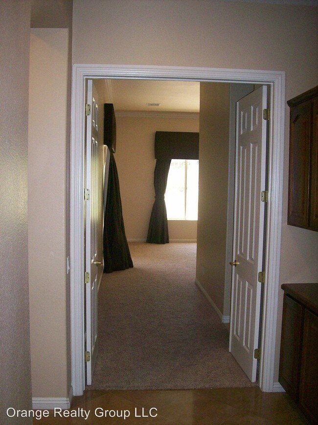 Building Photo - 7 Desert Highlands Dr