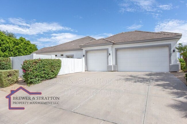 Foto del edificio - 1172 W Island Dr