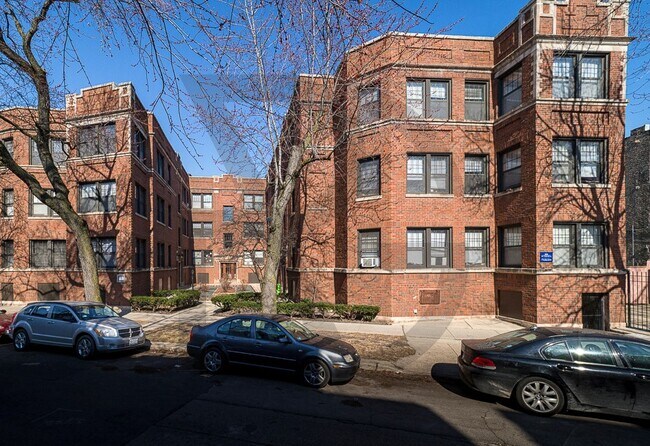 Foto del edificio - 654 W Cornelia Ave