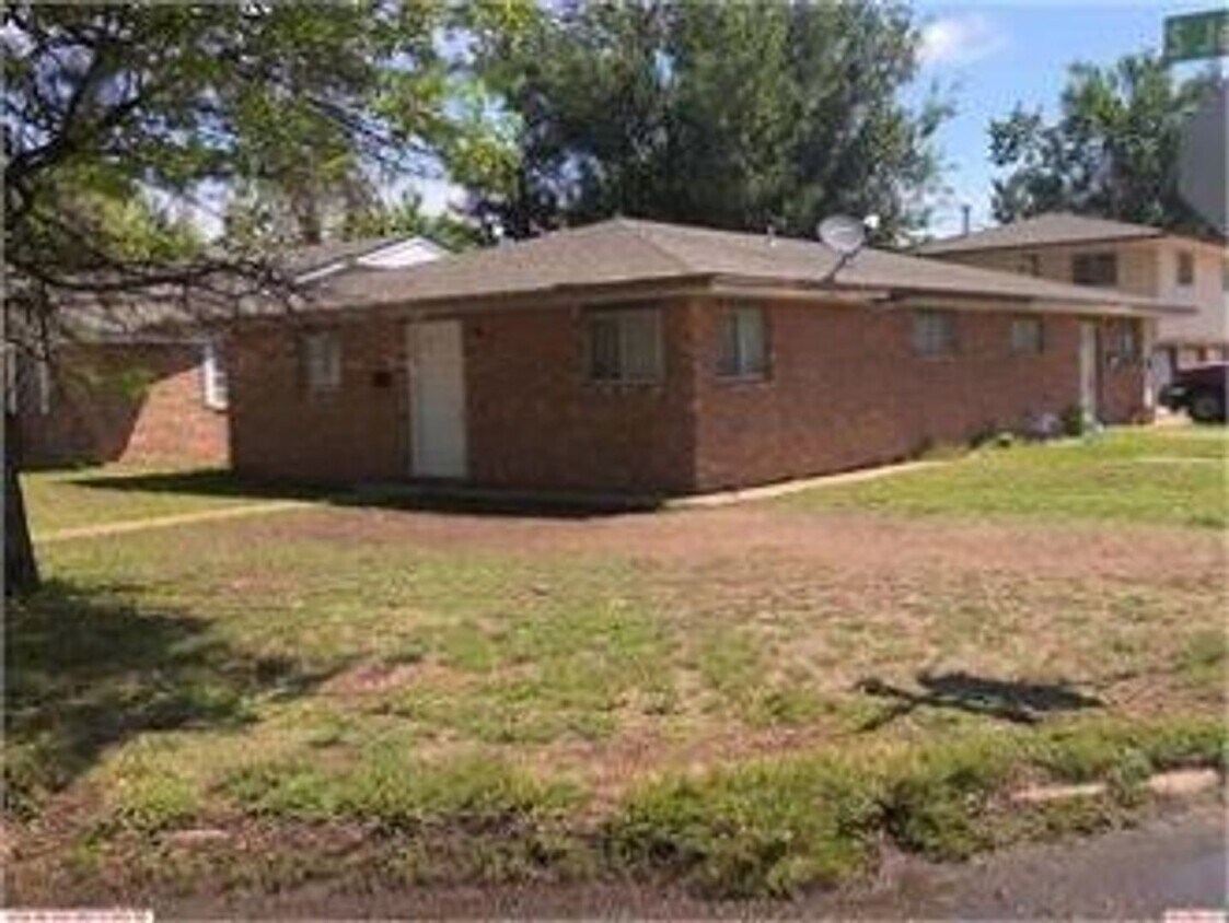 1527 S. Jefferson Apartment for Rent in Enid, OK