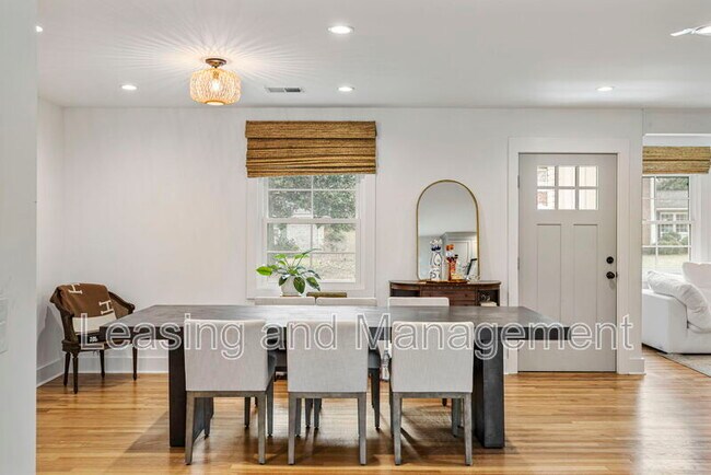 Building Photo - 1037 Cummings Cir