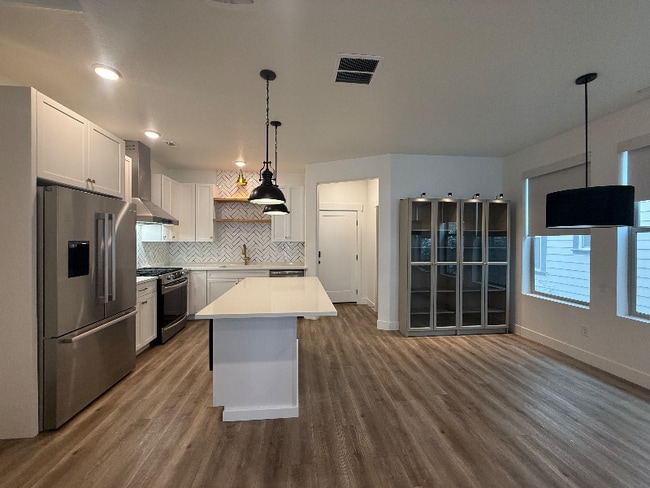 Foto del edificio - 5258 W Dock St