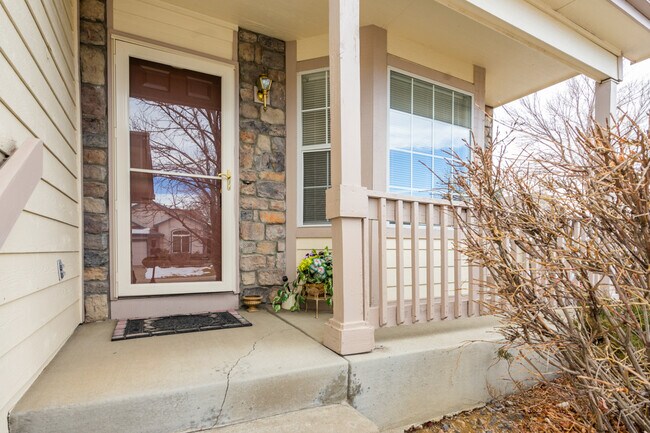 Foto del edificio - 12132 Crabapple St