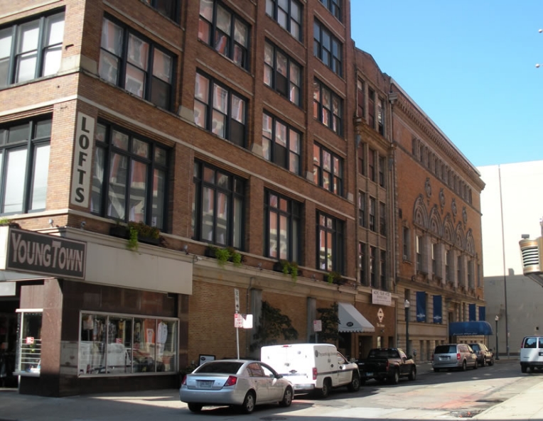 Primary Photo - The Lofts at Shillito Place