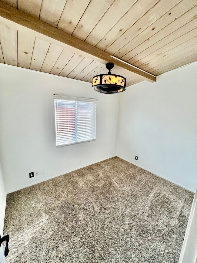 Foto del edificio - Beautiful Single-Family Home Near Downtown...