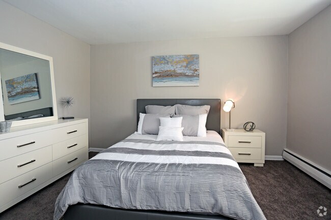 Habitación - Laurel Manor Apartments