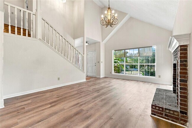 Building Photo - 10870 Willow Meadow Cir