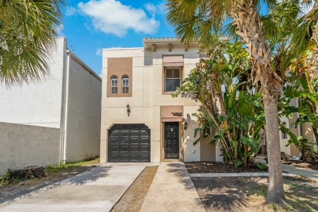 Foto principal - 122 S Rome Ave
