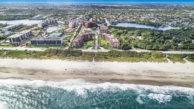 Building Photo - 2871 N Ocean Blvd
