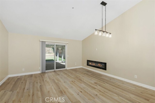 Foto del edificio - 15002 Woodcrest Dr