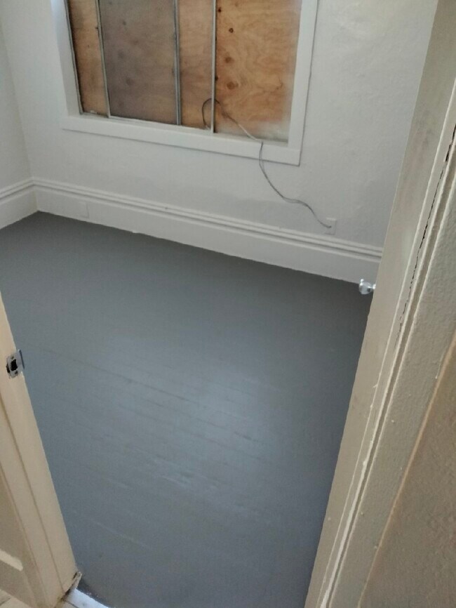 Foto del edificio - 117 W Poplar St