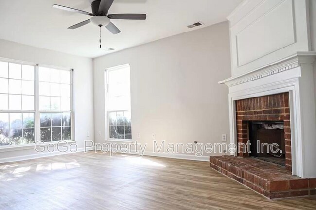 Foto del edificio - 105 Fairview Lake Way