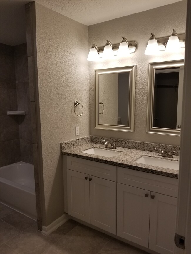 Building Photo - 1413 Sweetgum St