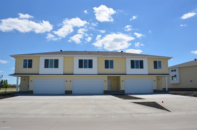 Building Photo - 331 33rd Ave E