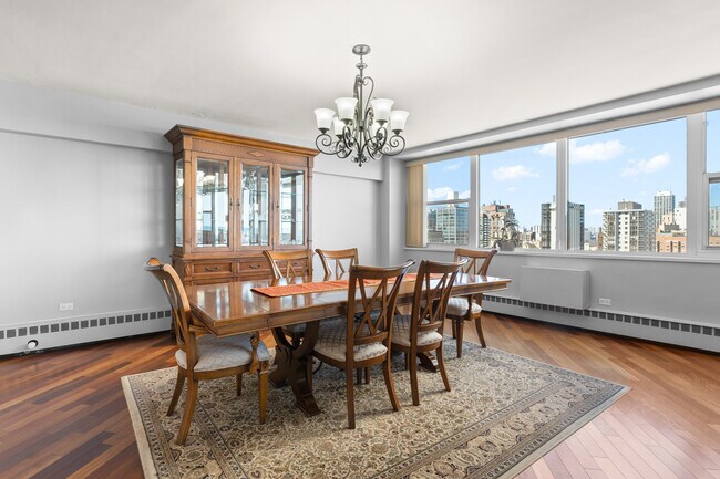 Building Photo - 1150 N Lake Shore Dr