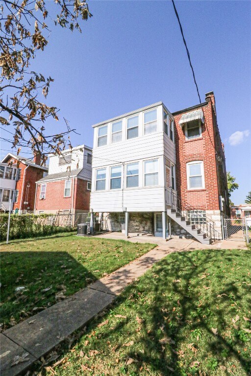 Foto del edificio - 4932 Loughborough Ave