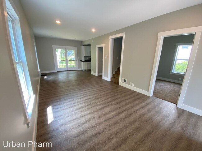 Foto del edificio - 3 br, 1.5 bath House - 135 Houseman NE
