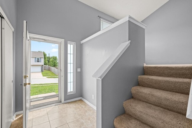 Building Photo - WELCOME HOME!