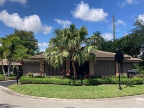 Building Photo - 609 Cypress Key Dr