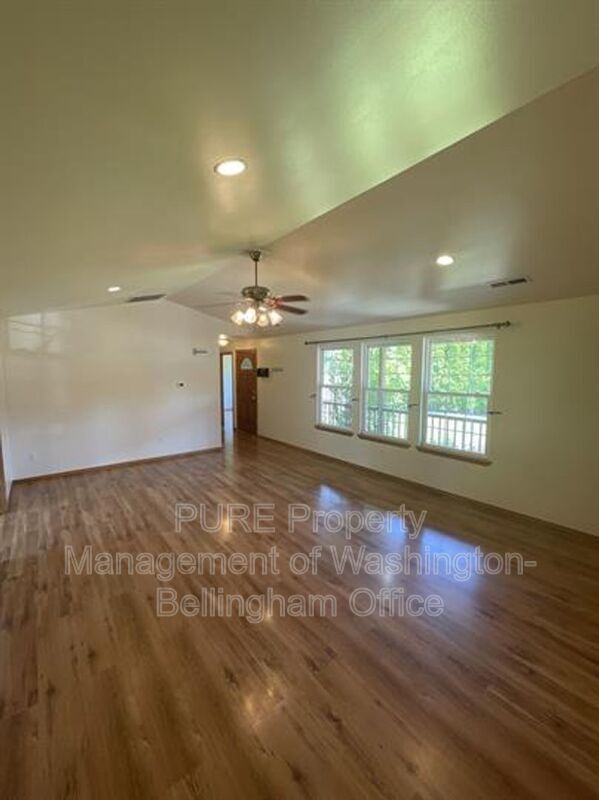 Foto del edificio - 2315 E Fir St