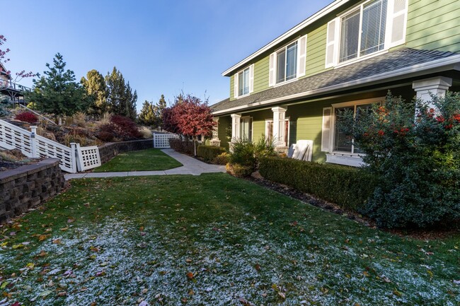 Foto del edificio - Stunning home on Awbrey Butte!