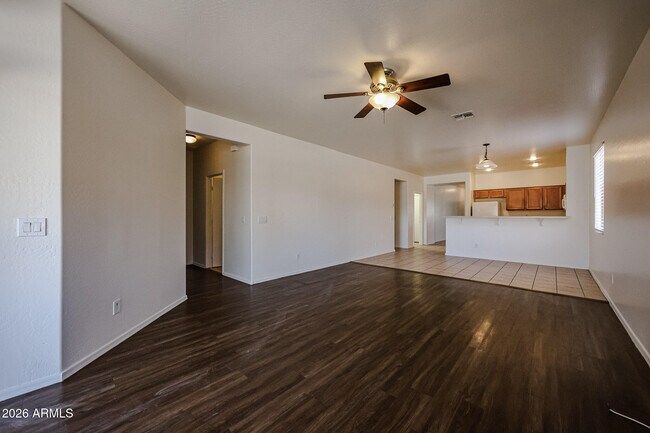 Foto del edificio - 6307 S 69th Glen