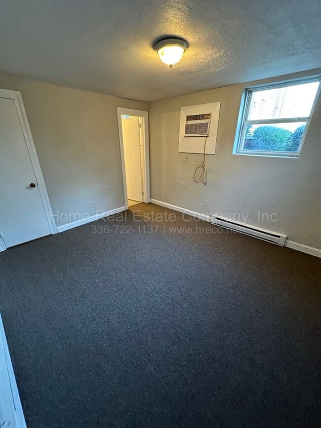 Photo - 131 Westdale Avenue Apartment