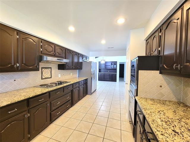 Building Photo - 2800 Loch Haven Dr