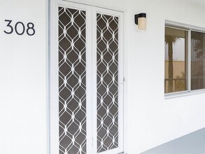 Building Photo - 11251 80th Ave