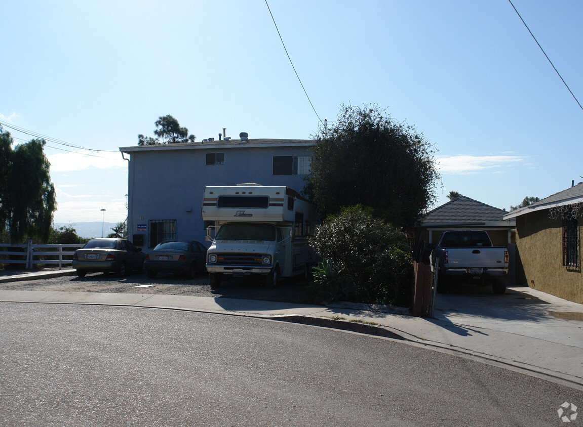 Building Photo - 128 E Seaward Ave