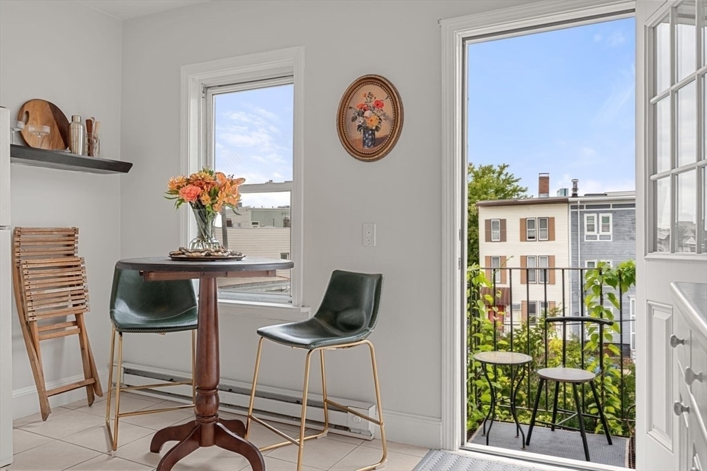 Foto principal - 377 Dorchester St