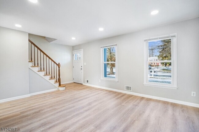 Foto del edificio - 1 Tempe Wick Rd