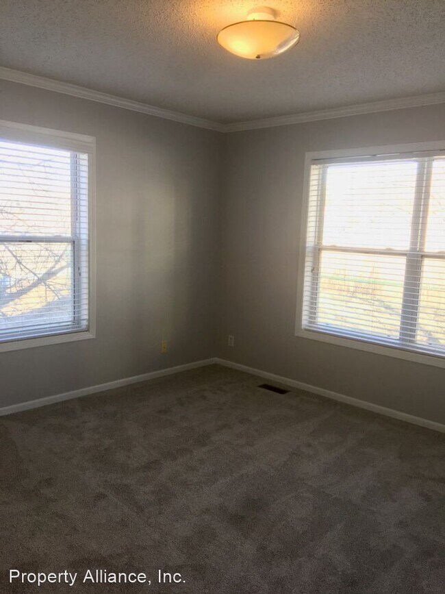 Foto del edificio - 2 br, 1.5 bath House - 2134 Oakcrest Circle