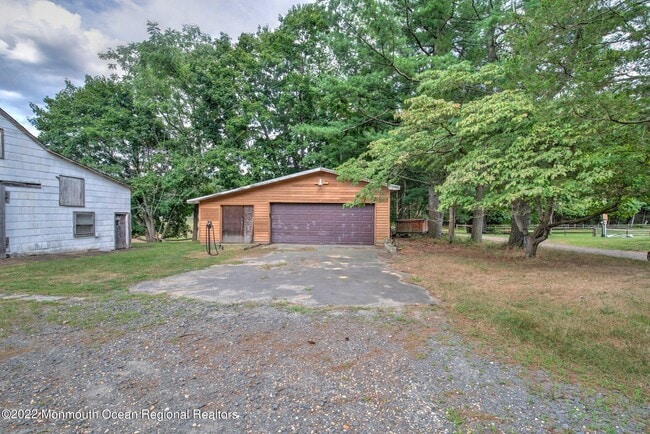 Building Photo - 284 Millstone Rd