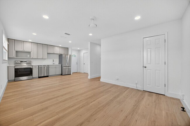 Building Photo - Completely Remodeled 3-Bedroom Home in Atl...