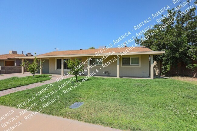 Building Photo - 8120 E Amelia Ave