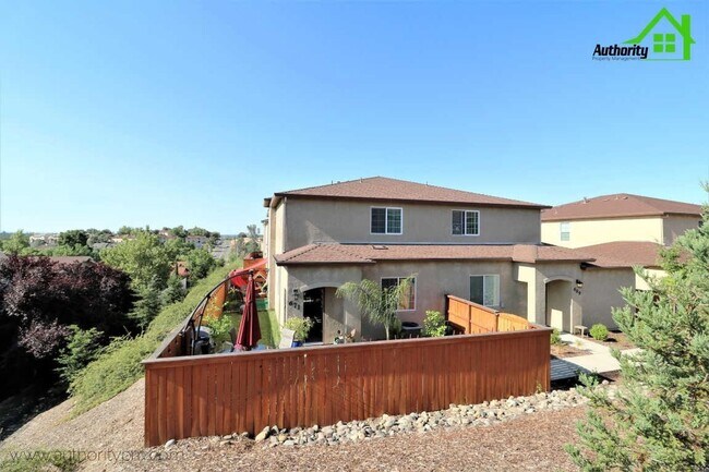 Foto del edificio - 671 Mission De Oro - Awesome yard with a d...