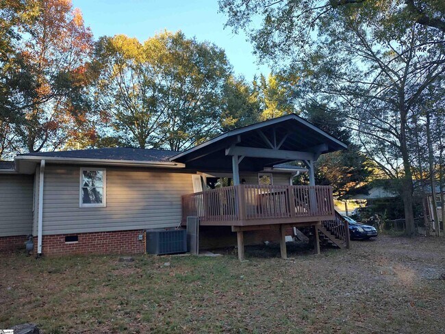 Foto del edificio - 111 Middleton Ln