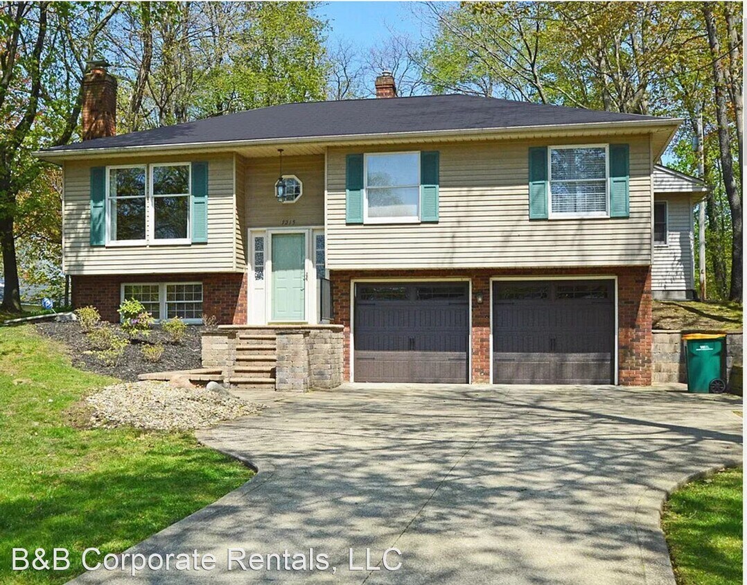 Foto principal - 4 br, 3 bath House - 7215 Hart St