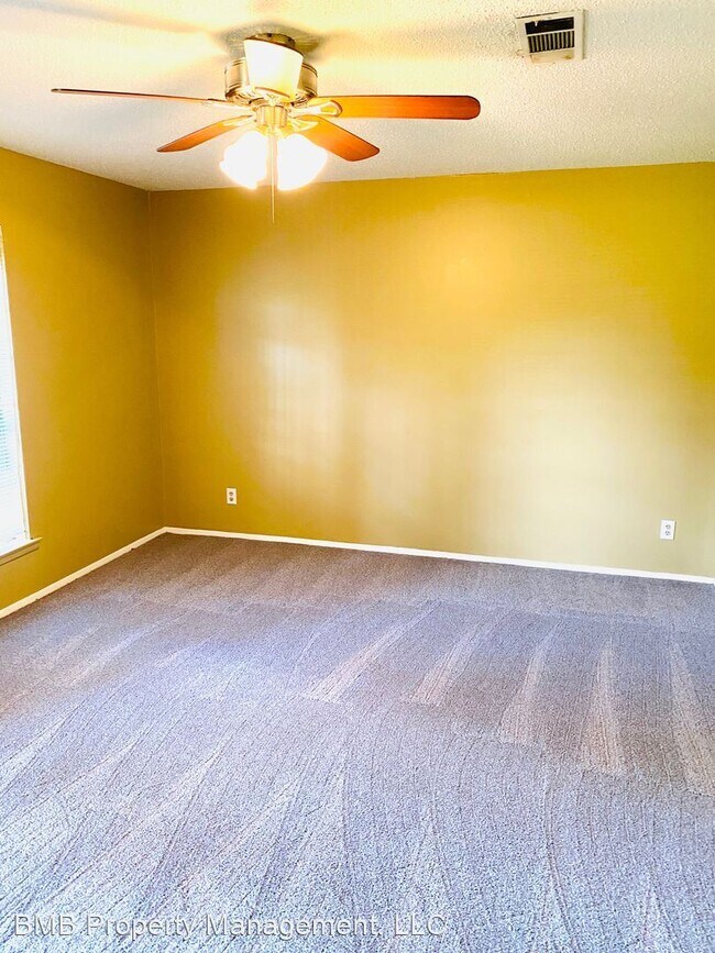 Building Photo - 3 br, 2 bath House - 127 Briarbrook Drive