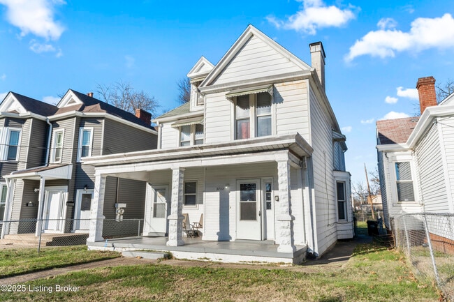 Building Photo - 2733 Dumesnil St