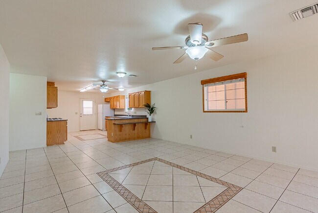 Foto del edificio - "Well Maintained 2-Bedroom, 2 Bathroom hom...